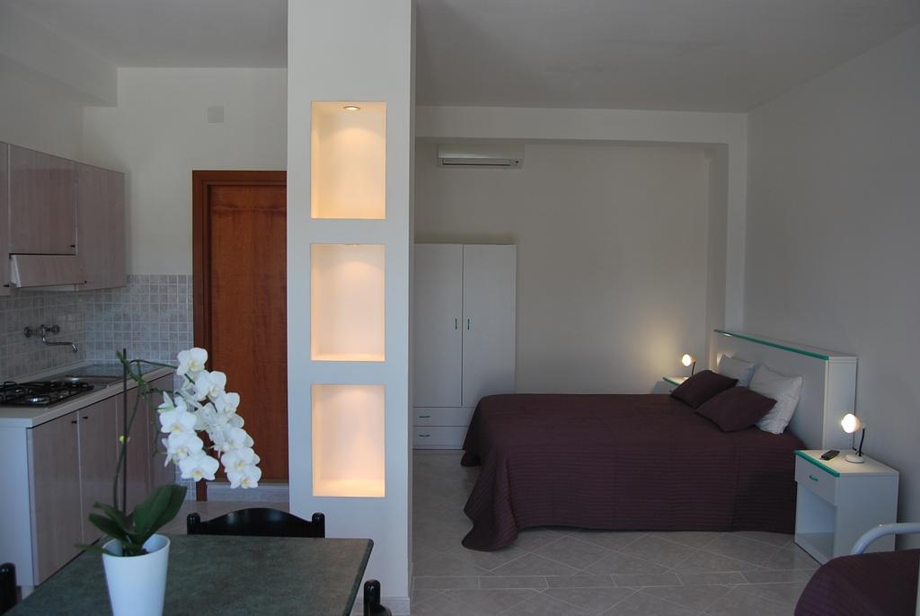 Residence Paradise Peschici Szoba fotó